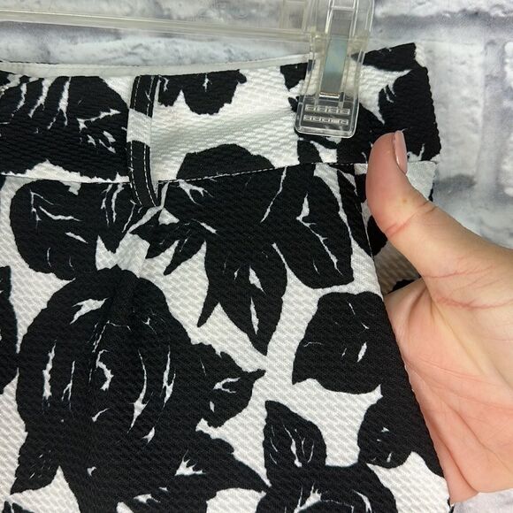 Lucca Couture BLACK ROSE KNIT PANTS Size Small - Picture 3 of 10